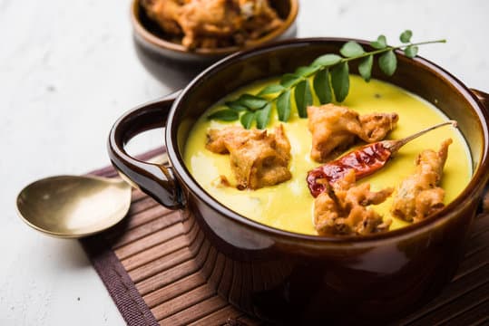 Pakora Kadhi